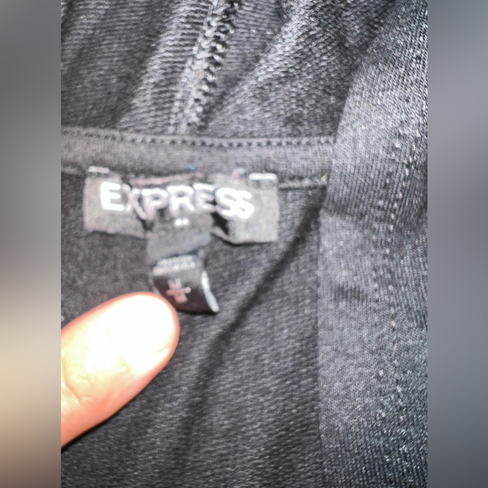 Express long sleeve crop top - Picture 4 of 4